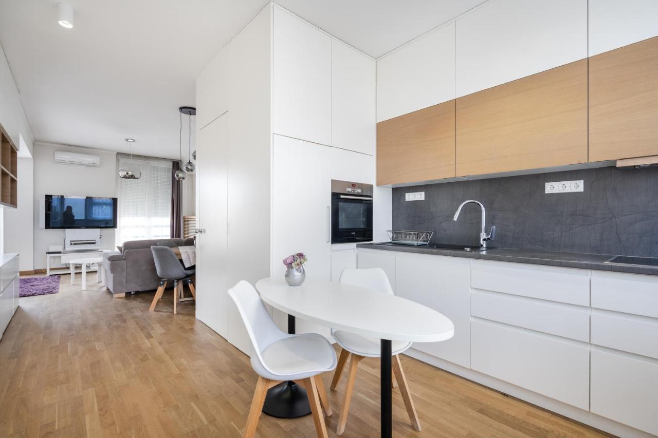 Breathless Basilika View Elegant Flat With Balcony Need Reservation X Free Parking Будапеща Екстериор снимка