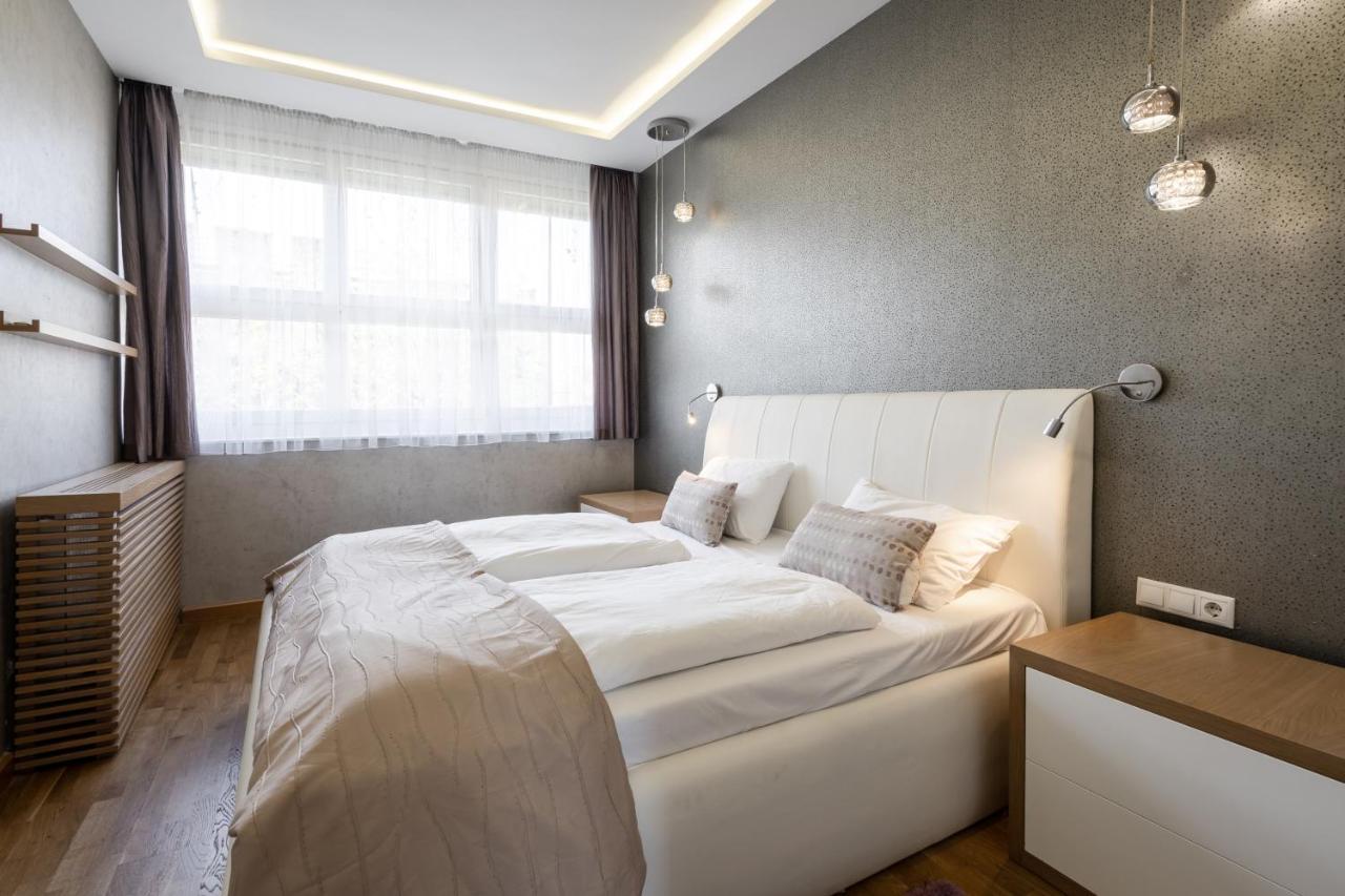 Breathless Basilika View Elegant Flat With Balcony Need Reservation X Free Parking Будапеща Екстериор снимка